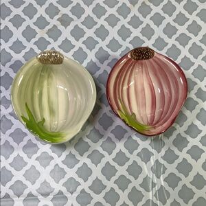Williams-Sonoma two Small Ceramic onion Bowls